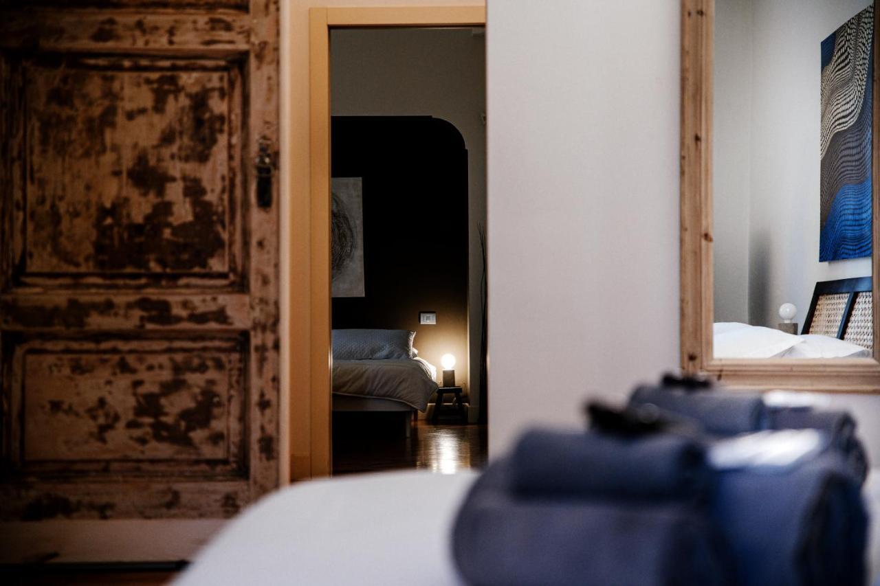 Appartement La Finestra Sul Duomo - The House Of Travelers à Côme Extérieur photo