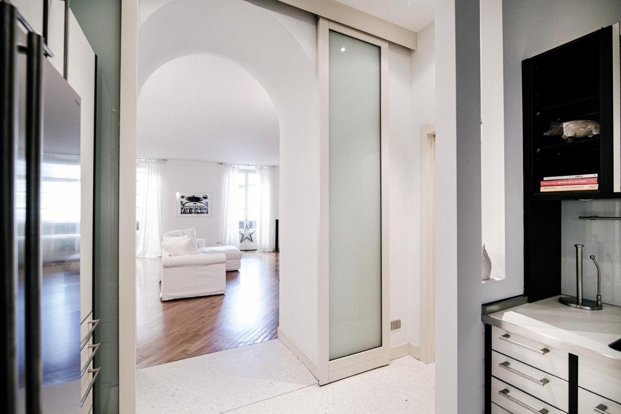 Appartement La Finestra Sul Duomo - The House Of Travelers à Côme Extérieur photo